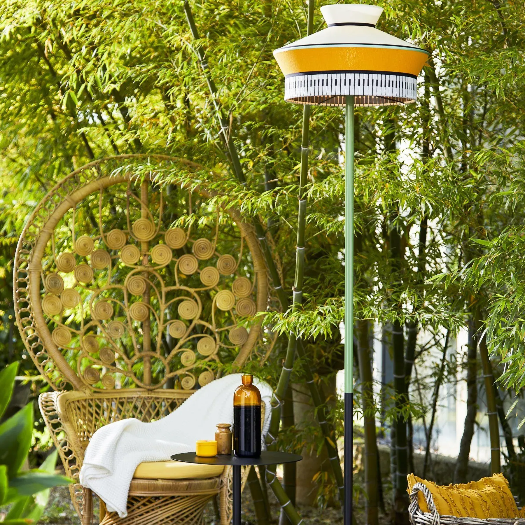 Outdoor Floor Lamp with Table - Green