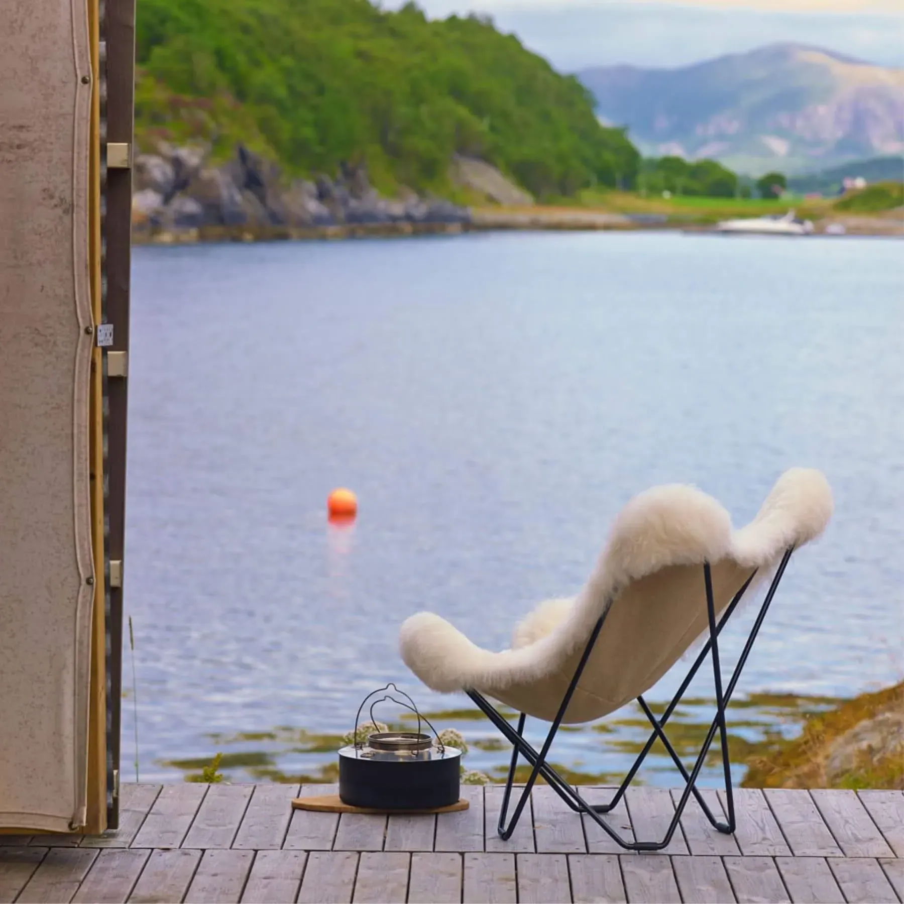 Lounge Chair with Short Hair - Brown, Sheepskin
