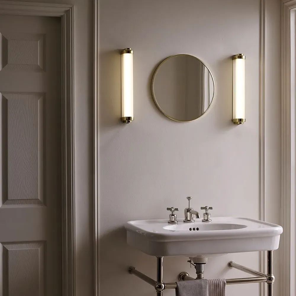 60cm LED Wall Light with Diffuser - Chrome