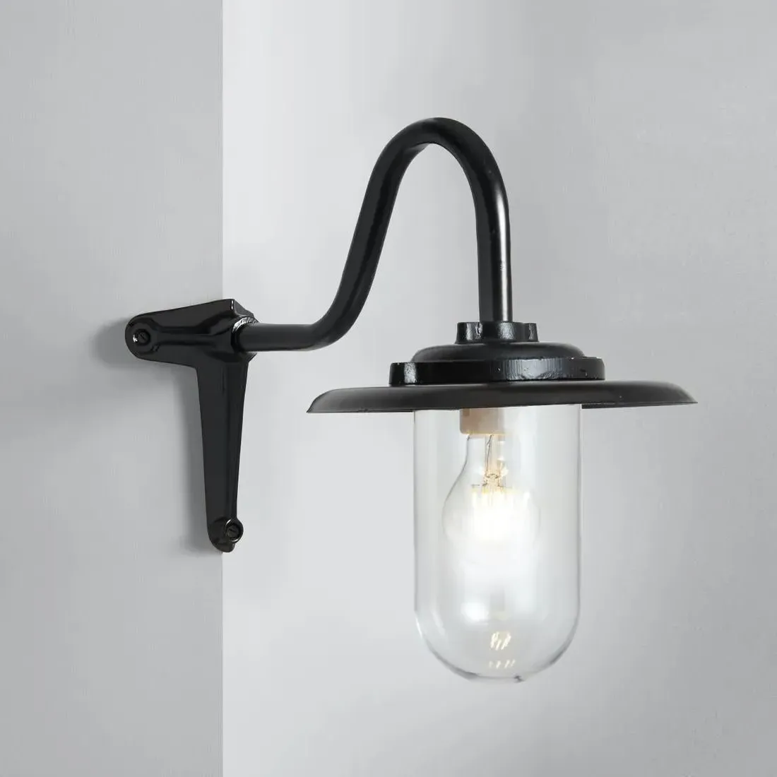 Round Bracket Light 100W - Clear Glass