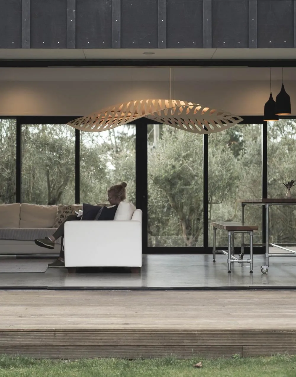 Medium Pendant Light - Bamboo Plywood