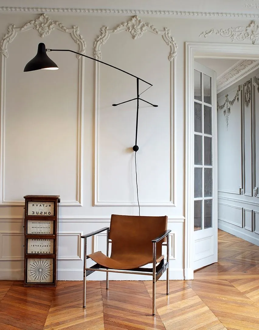 Standard Wall Light with Adjustable Arm - Metal