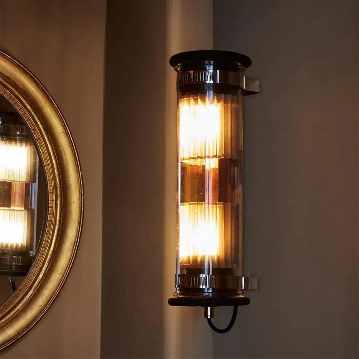 Tube Wall Light with Mesh - Gold, Glass