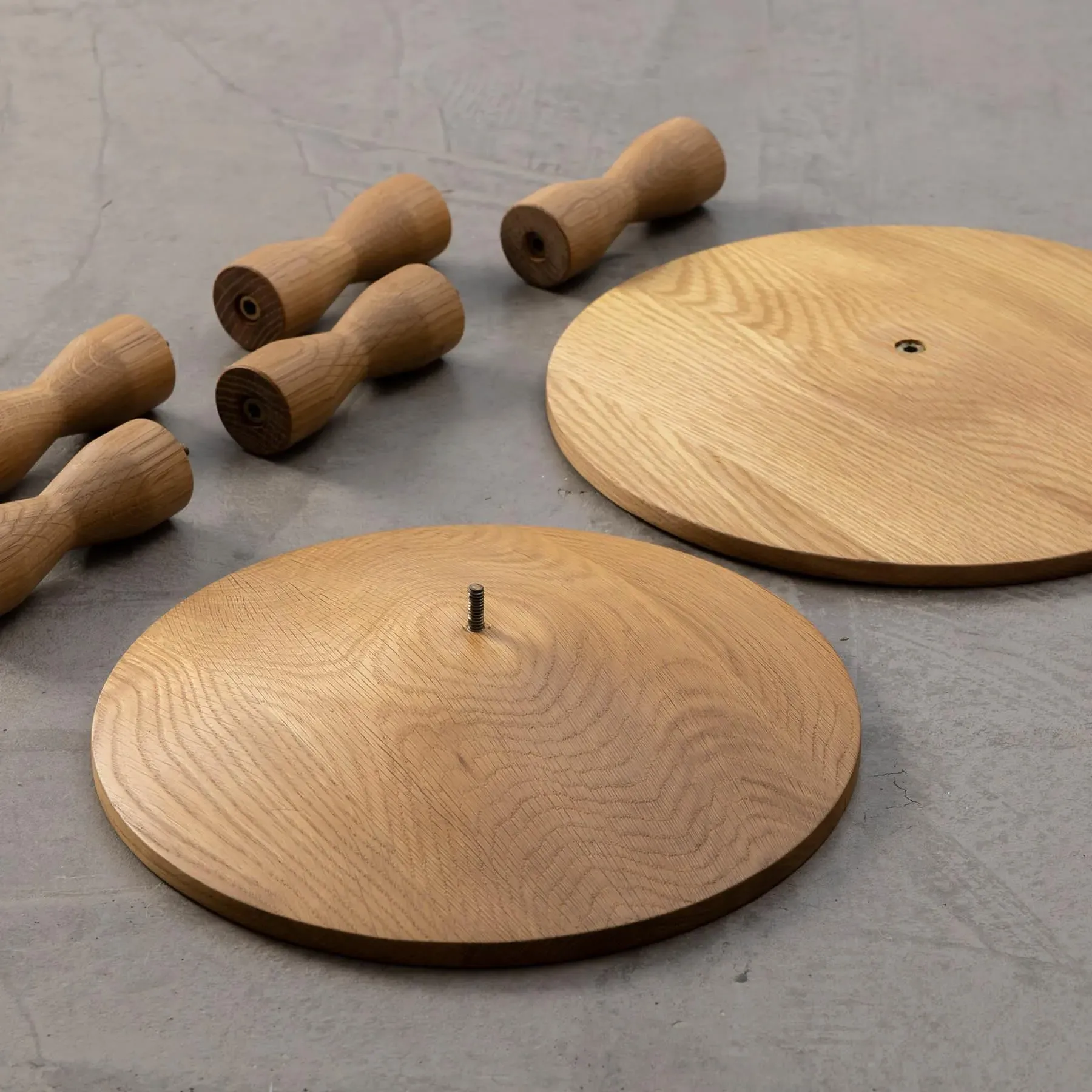 Adjustable Pedestal Table - Oak, Wood