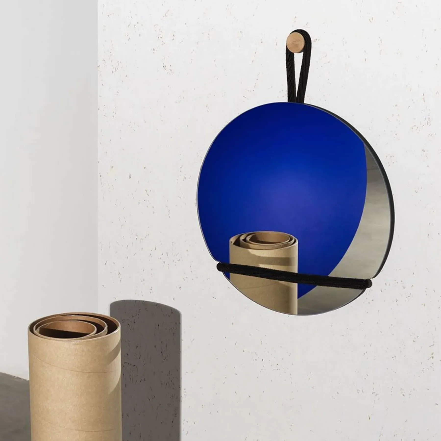 Lasso Round Mirror