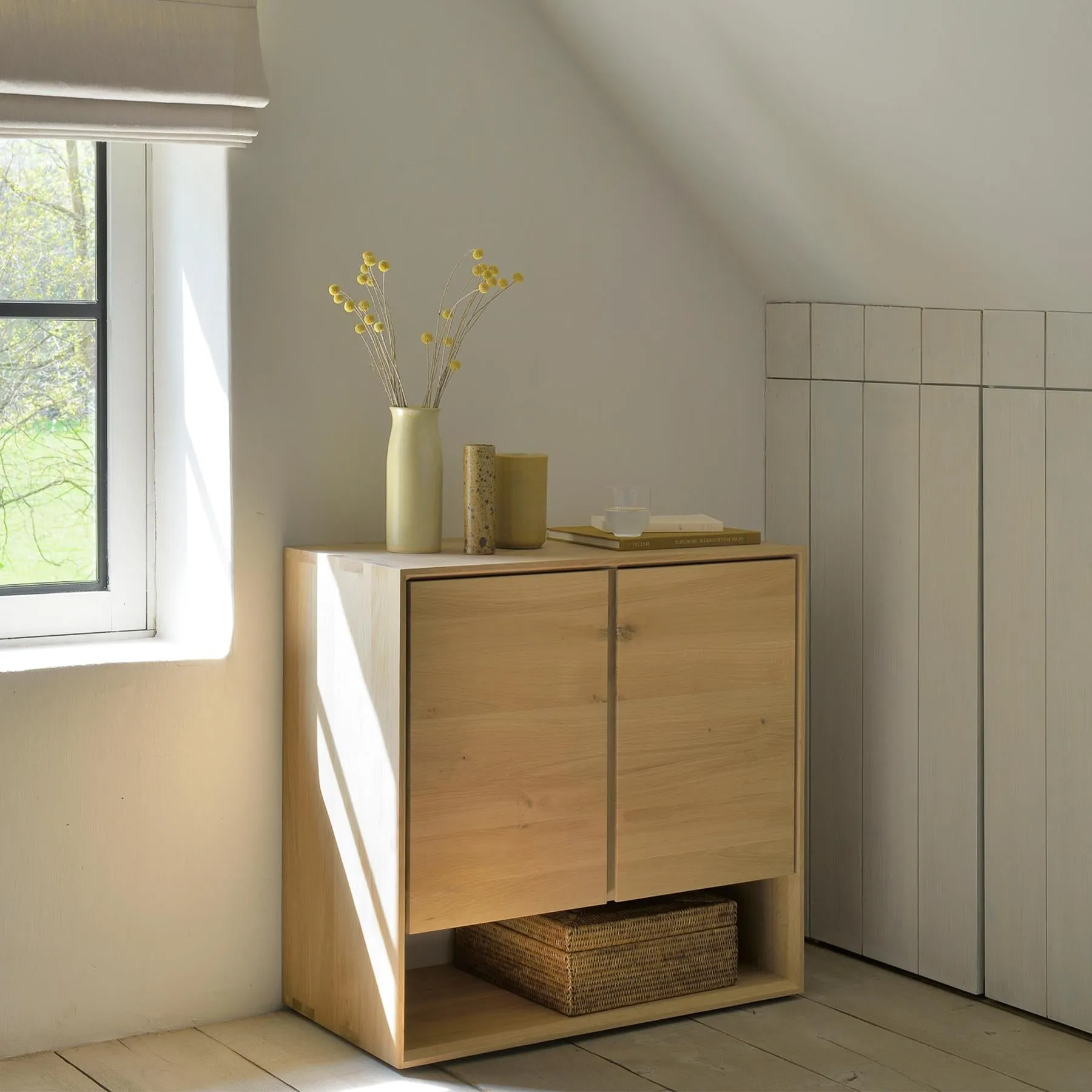 2-Door Sideboard with Storage - Oak