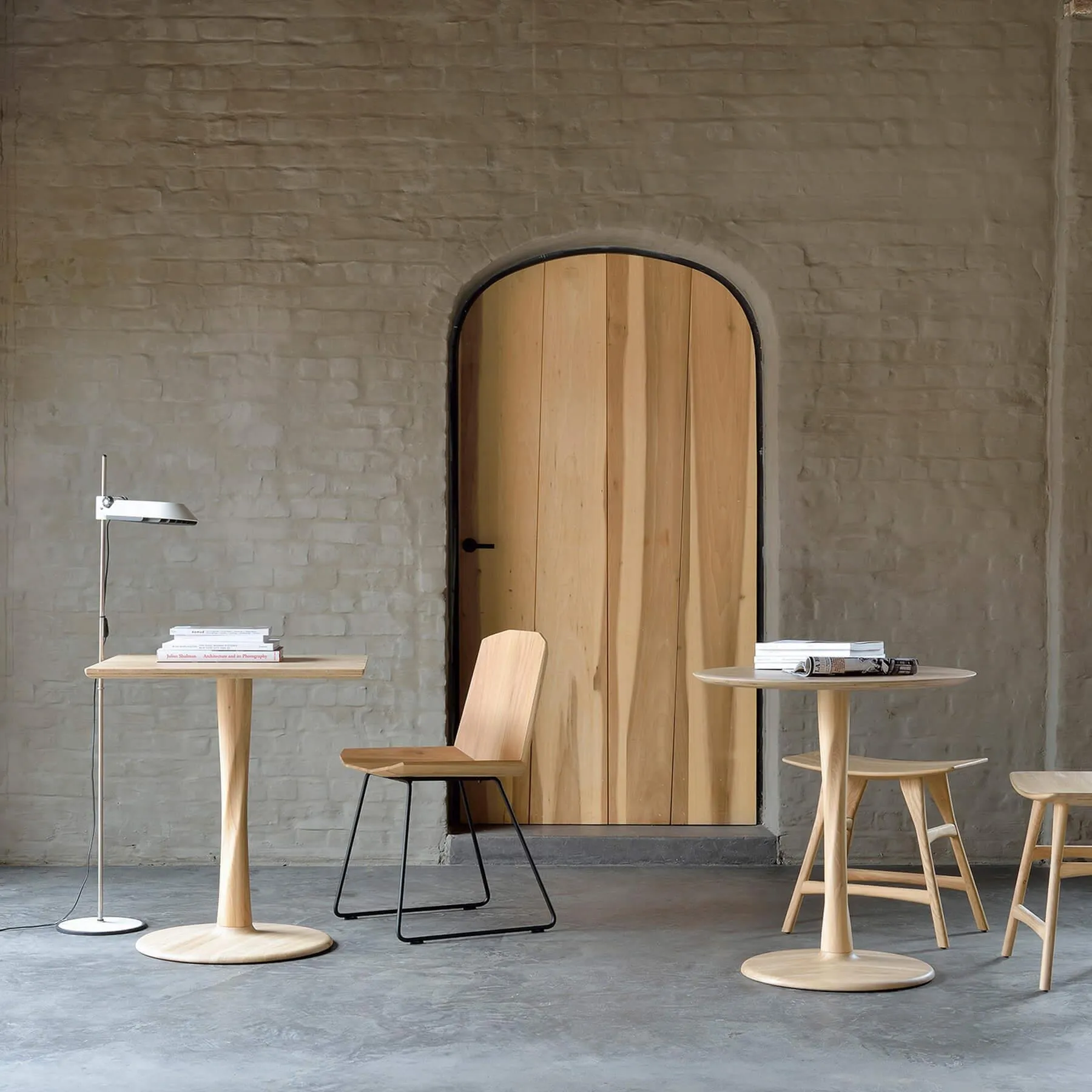 Square Dining Table with Twisted Base - Oak