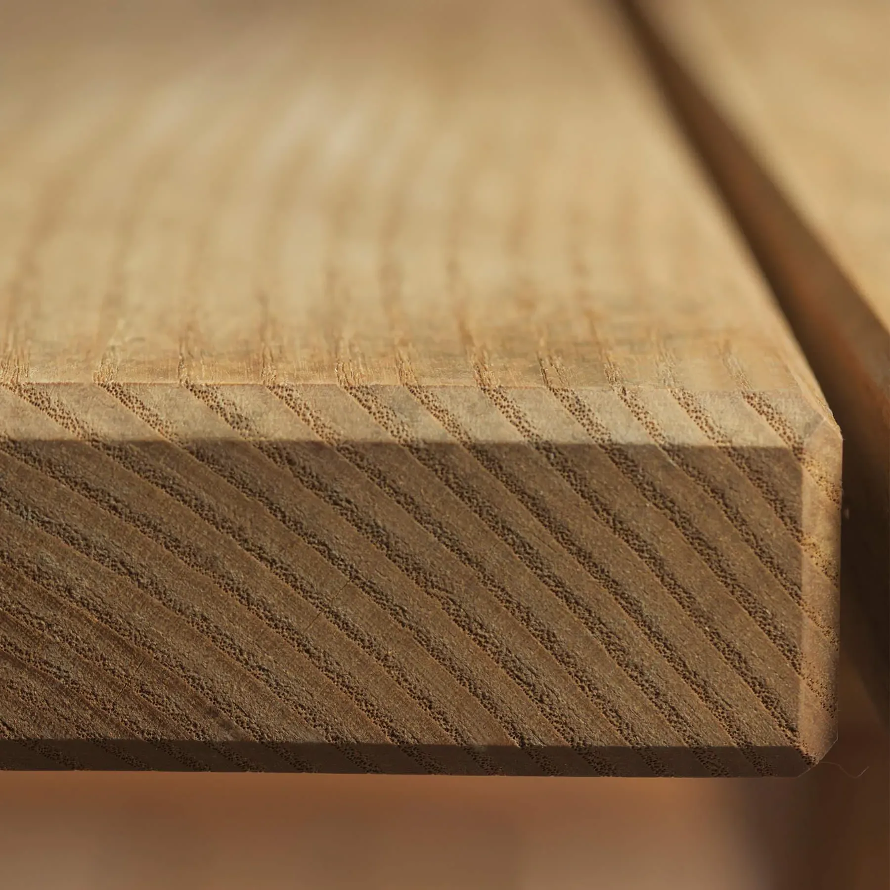 Garden Bench with Curved Design - Oiled Ash