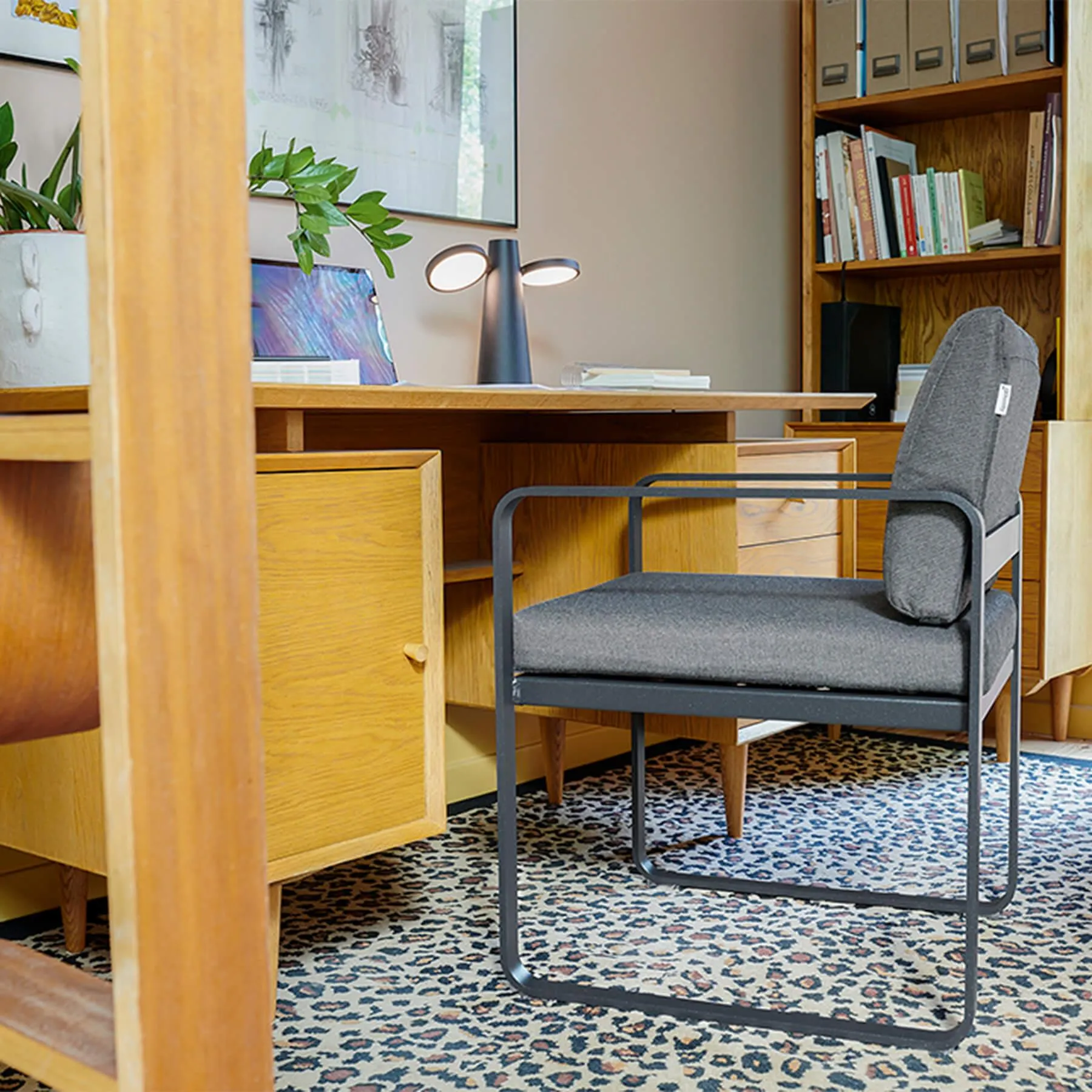 Oto Outdoor Table Light - Clay Grey, Aluminium