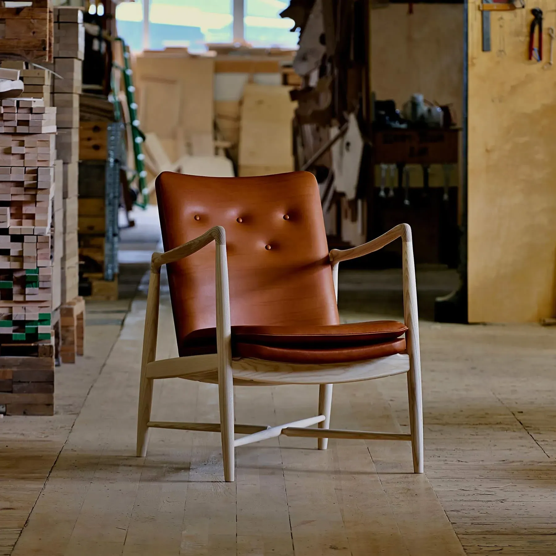 Fireplace Lounge Chair - Ash, Leather