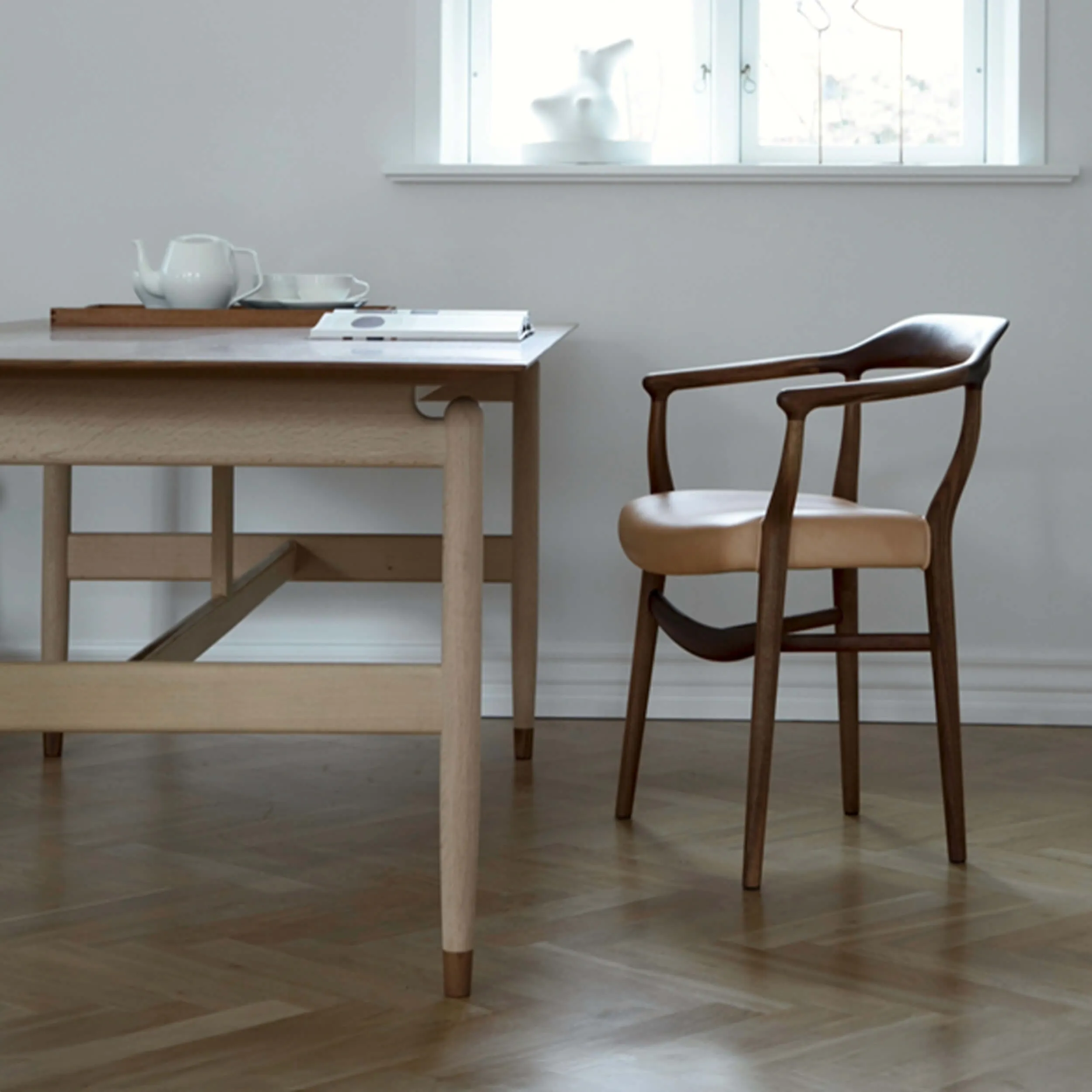 Rectangular Dining Table - Walnut, Oak