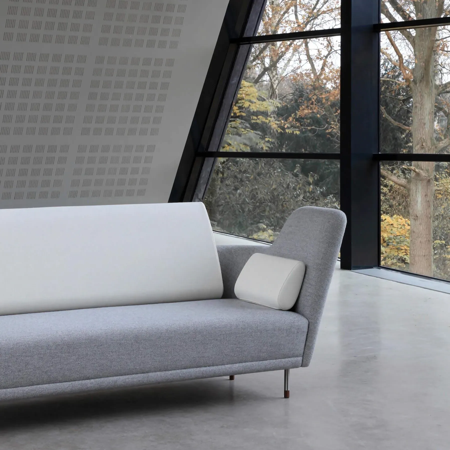 The 57 2-Seater Sofa - Peacock, Oak