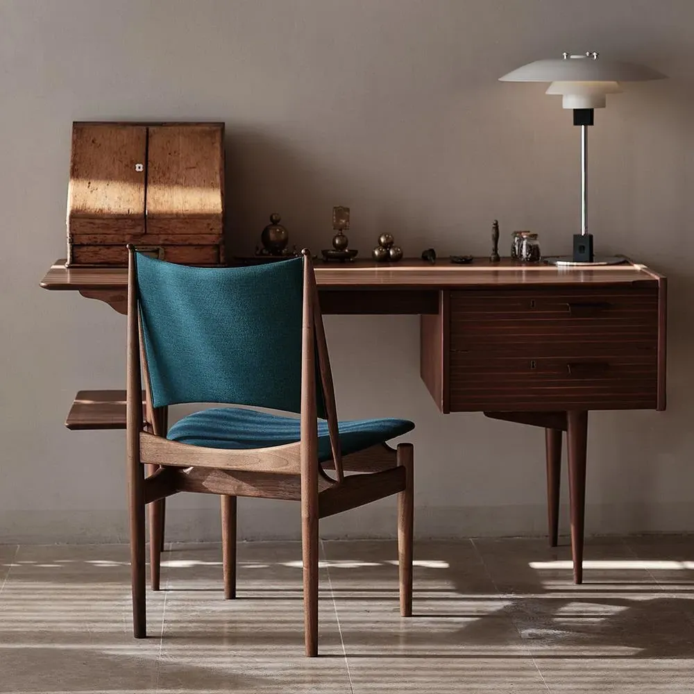 Upholstered Lounge Chair - Oak, Leather