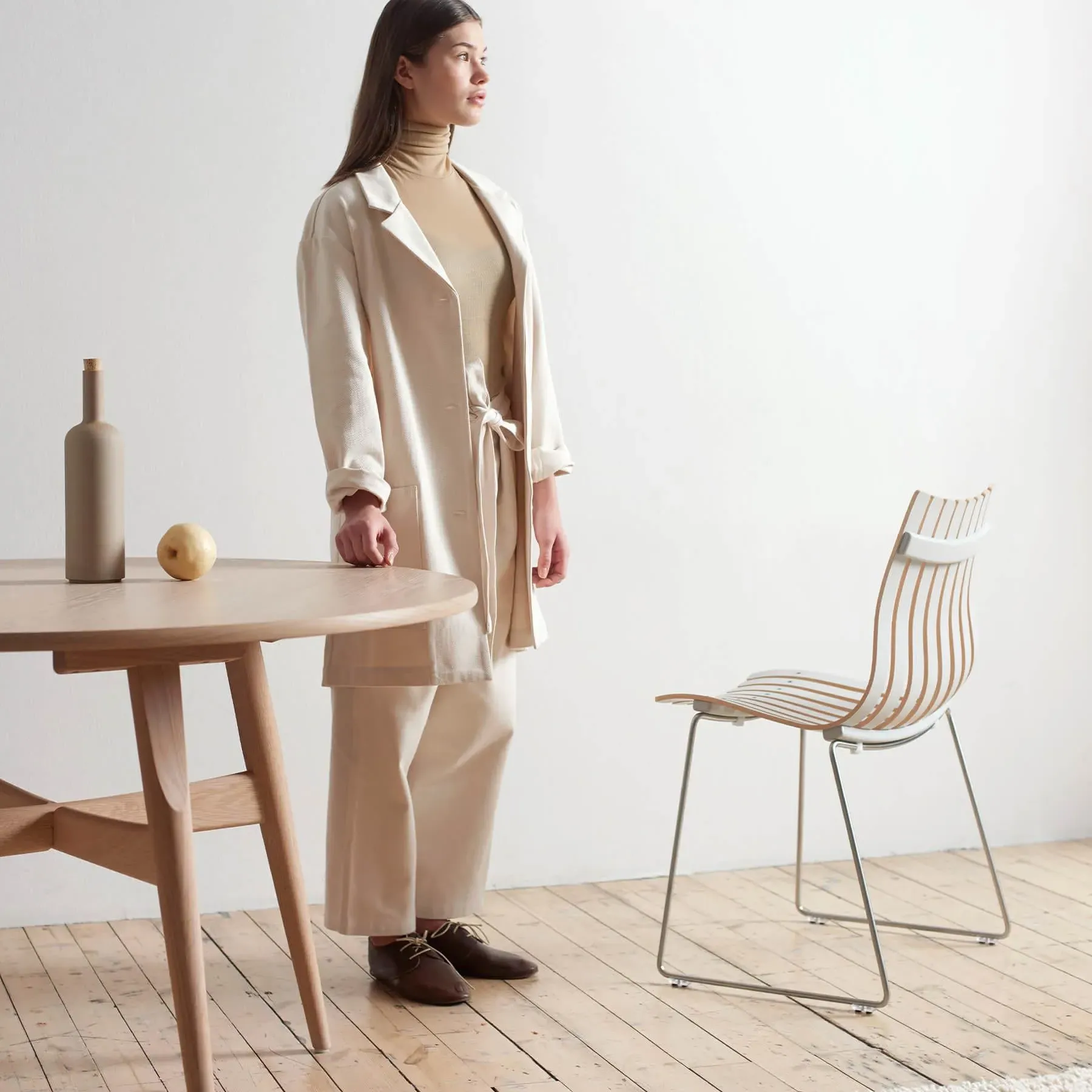 Dining Chair with Bolt Base - Red, Wood