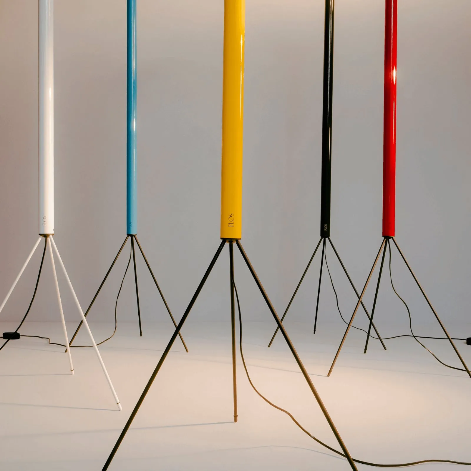 Cylinder Floor Lamp with Diffuser - Blue, Metal