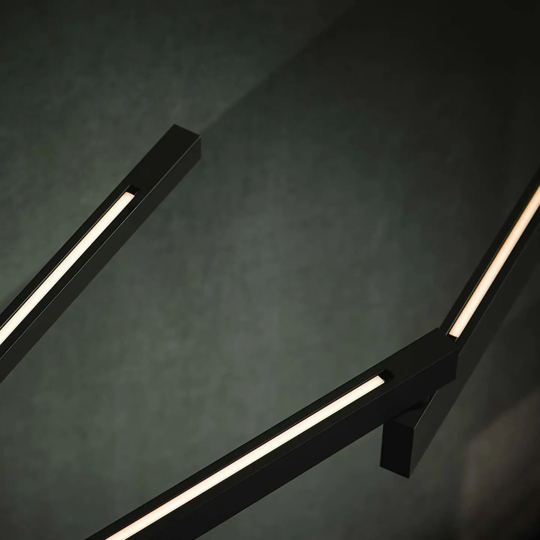 Extendable Wall Light Standard - Black, Aluminium