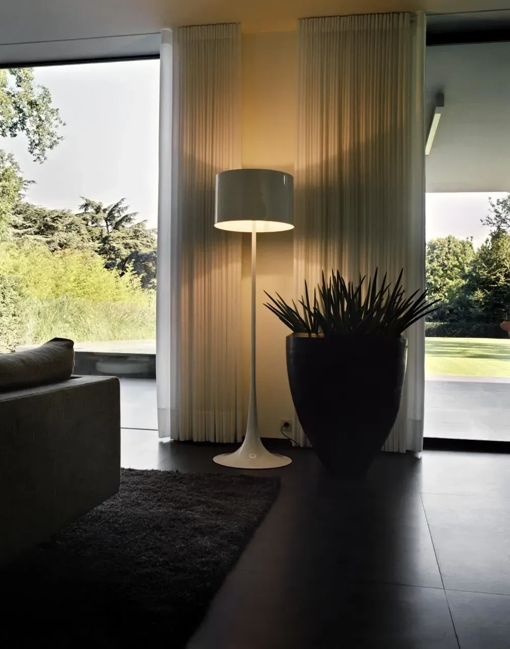 Floor Lamp with Dimmer - Black, Aluminium