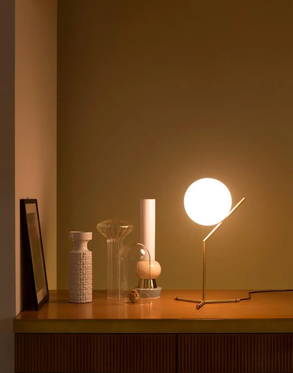 IC T2 Table Lamp - Black, Glass