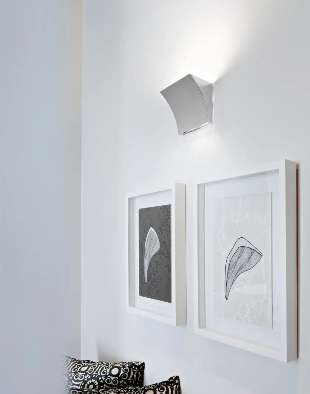 Pochette Wall Light - White