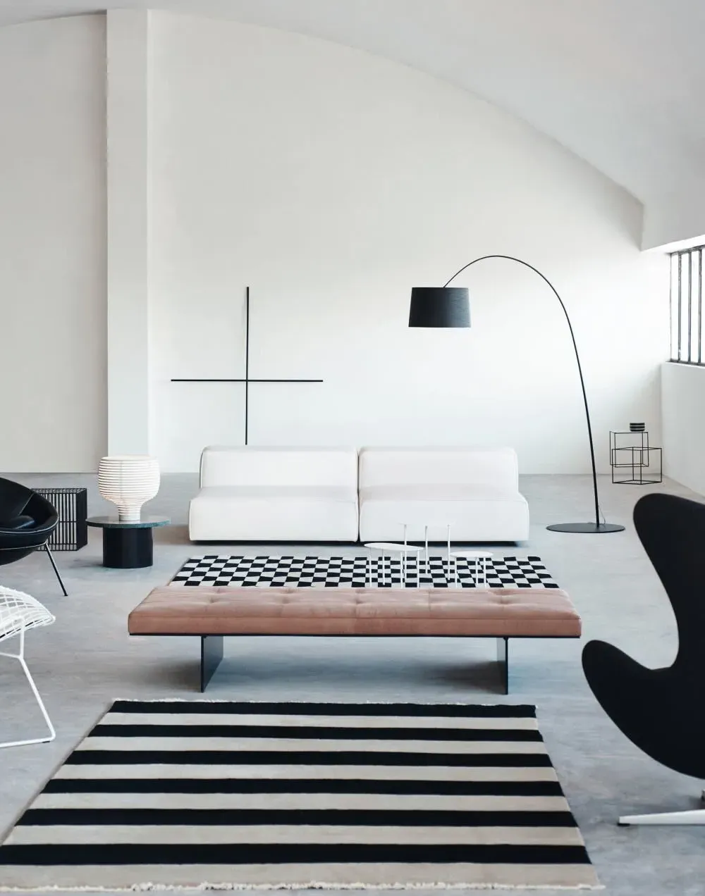 Curved Floor Lamp with Dimmable LED - Graphite