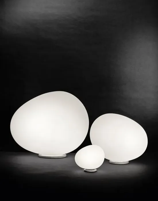 Medium Table Light with Switch - Gold, Metal