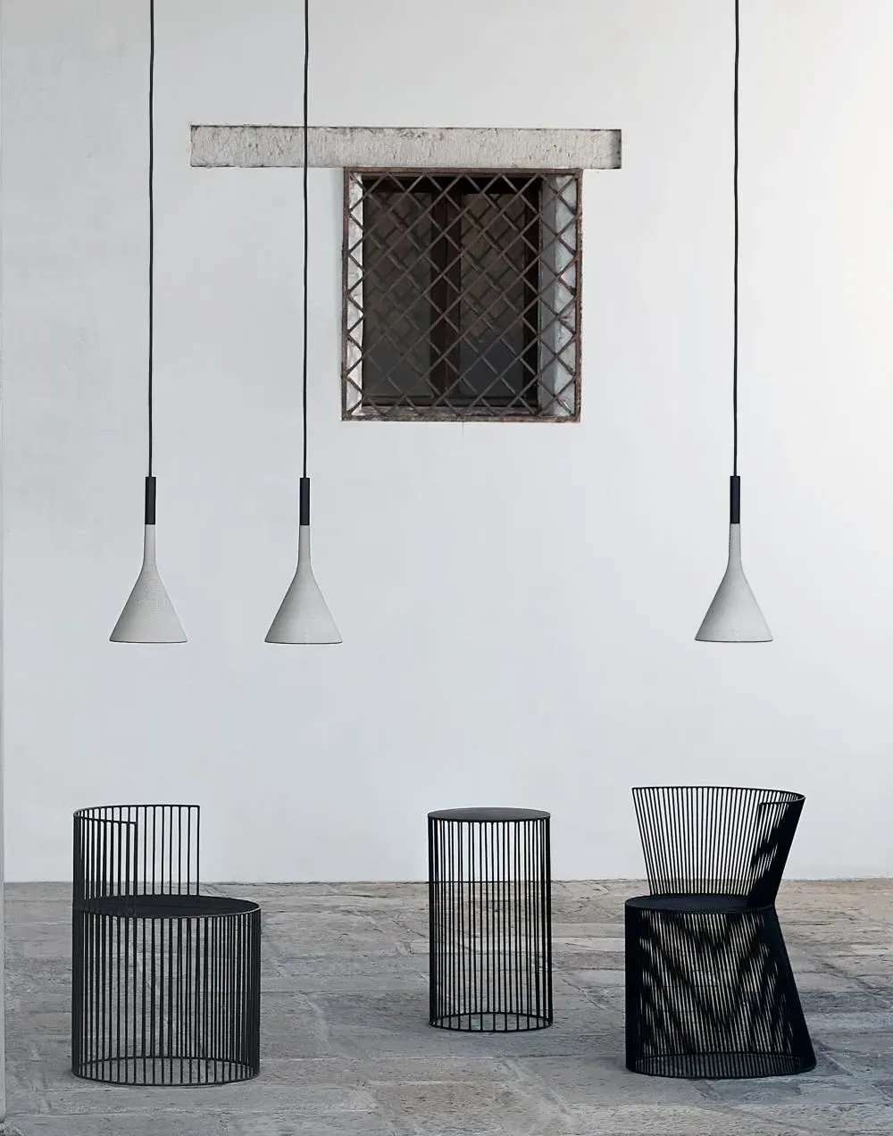 Outdoor Pendant Light with IP44 Rating - Green