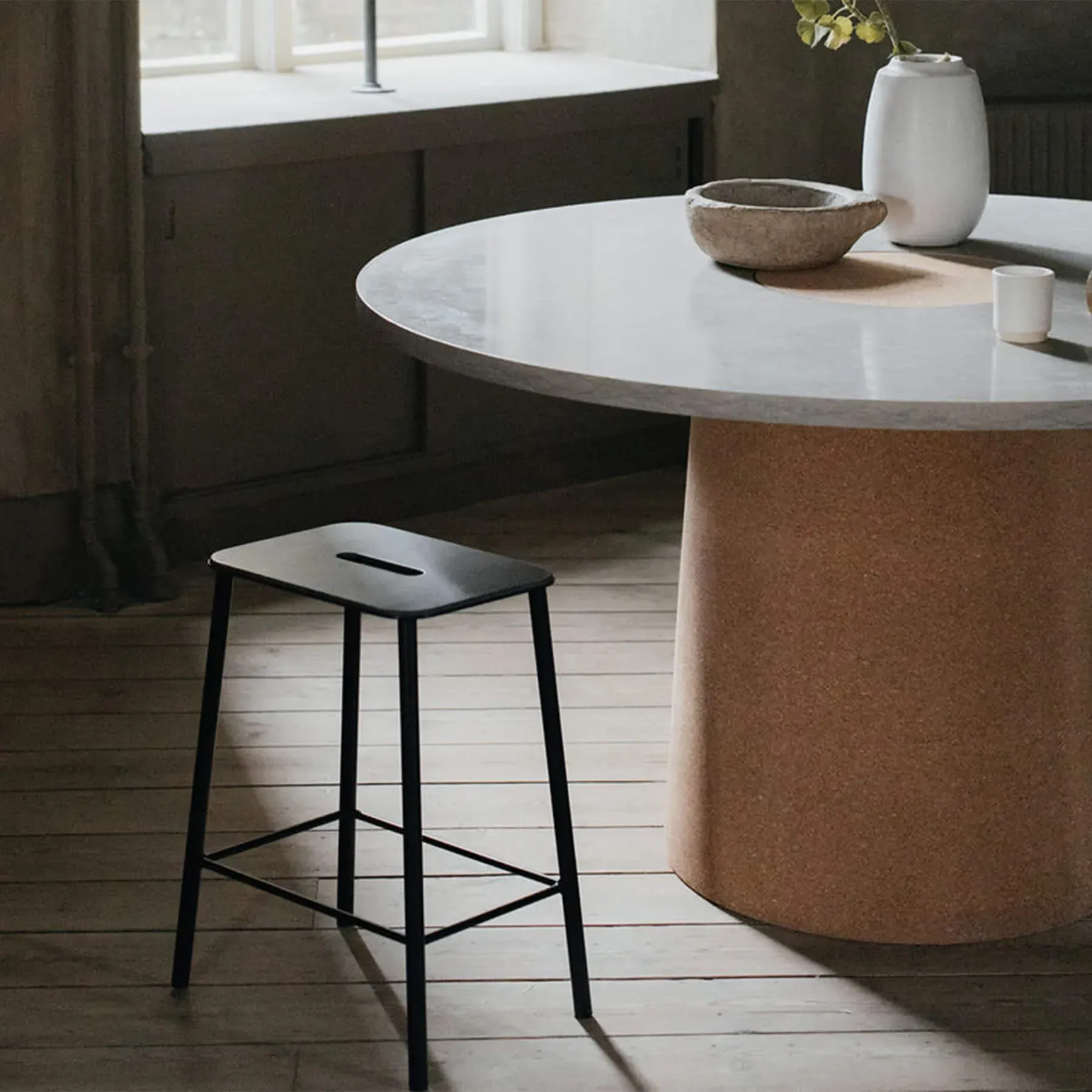 Stool with Black Legs - Anthracite, Leather