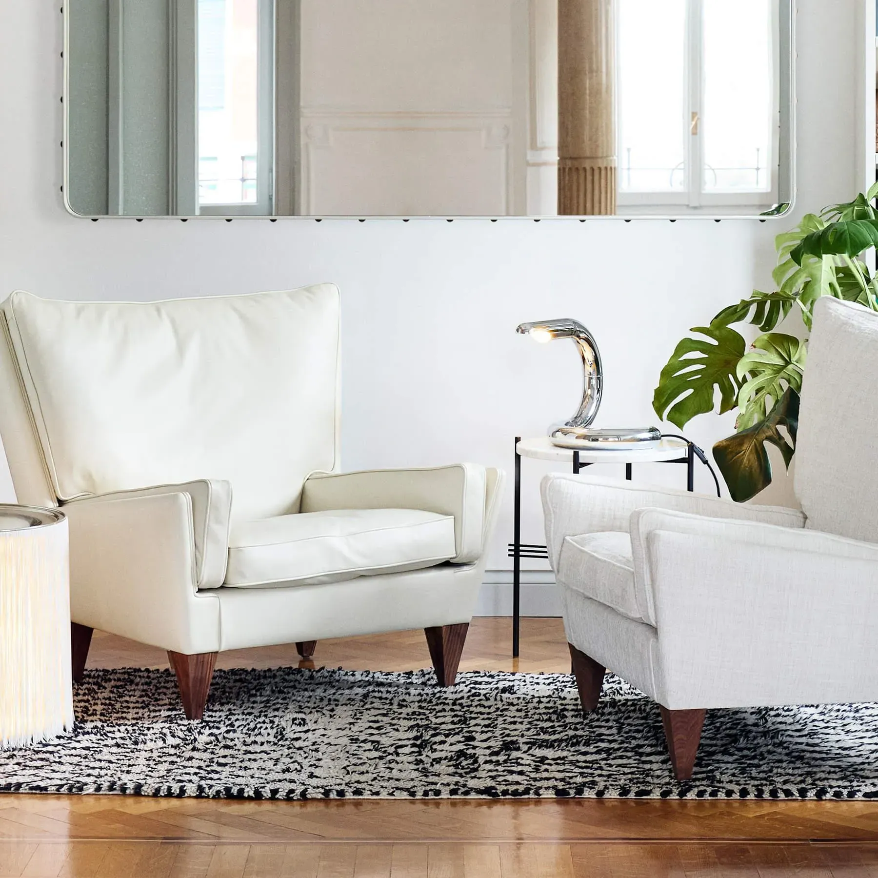 Adjustable Serpentine Table Lamp