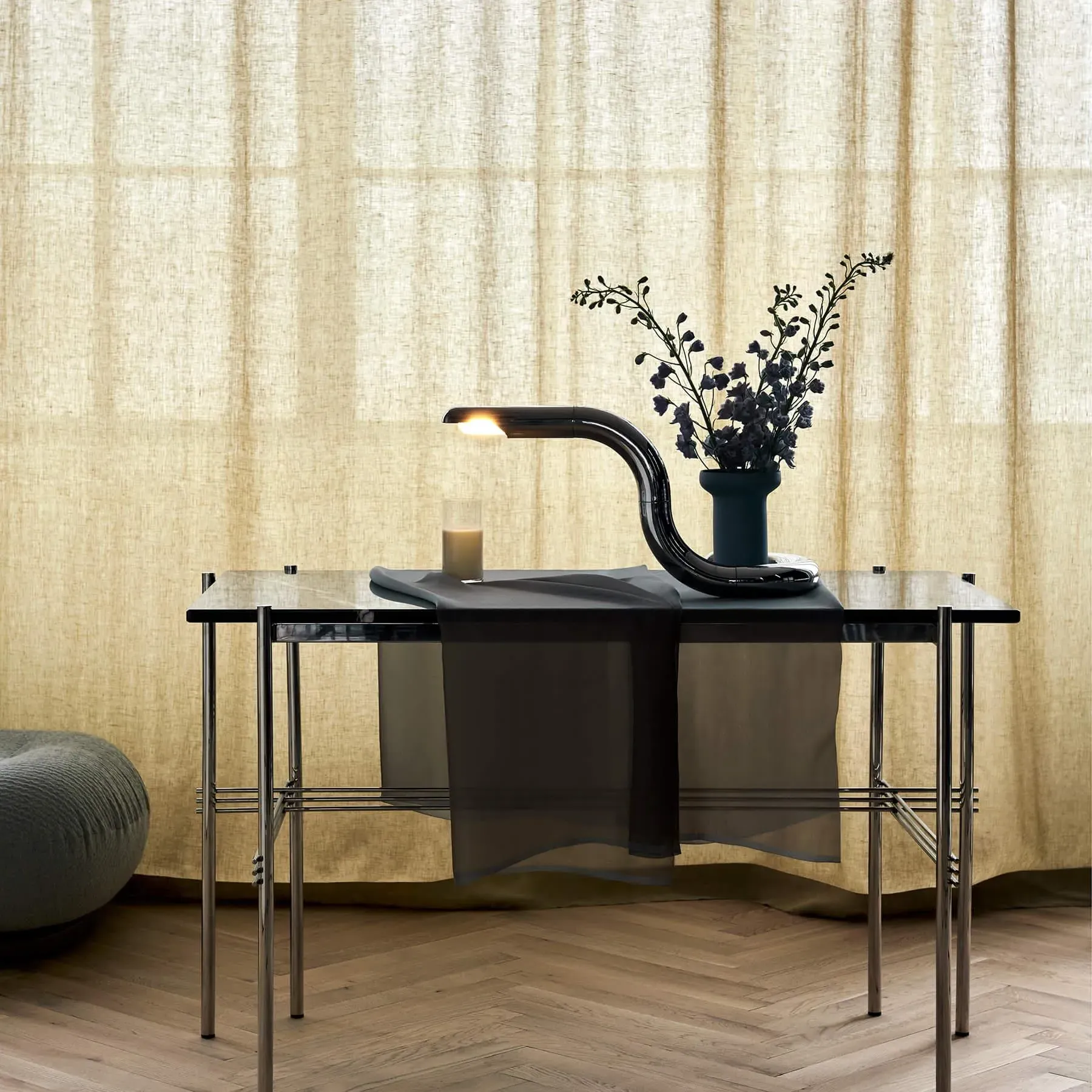 Adjustable Serpentine Table Lamp