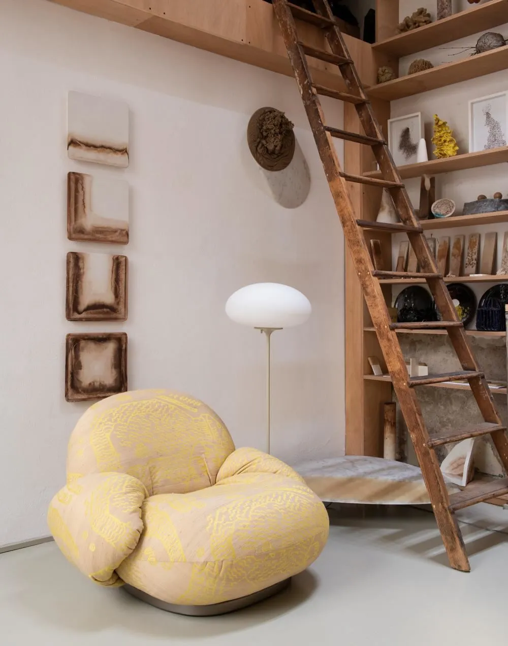 Small Floor Lamp with Glass Shade - Red