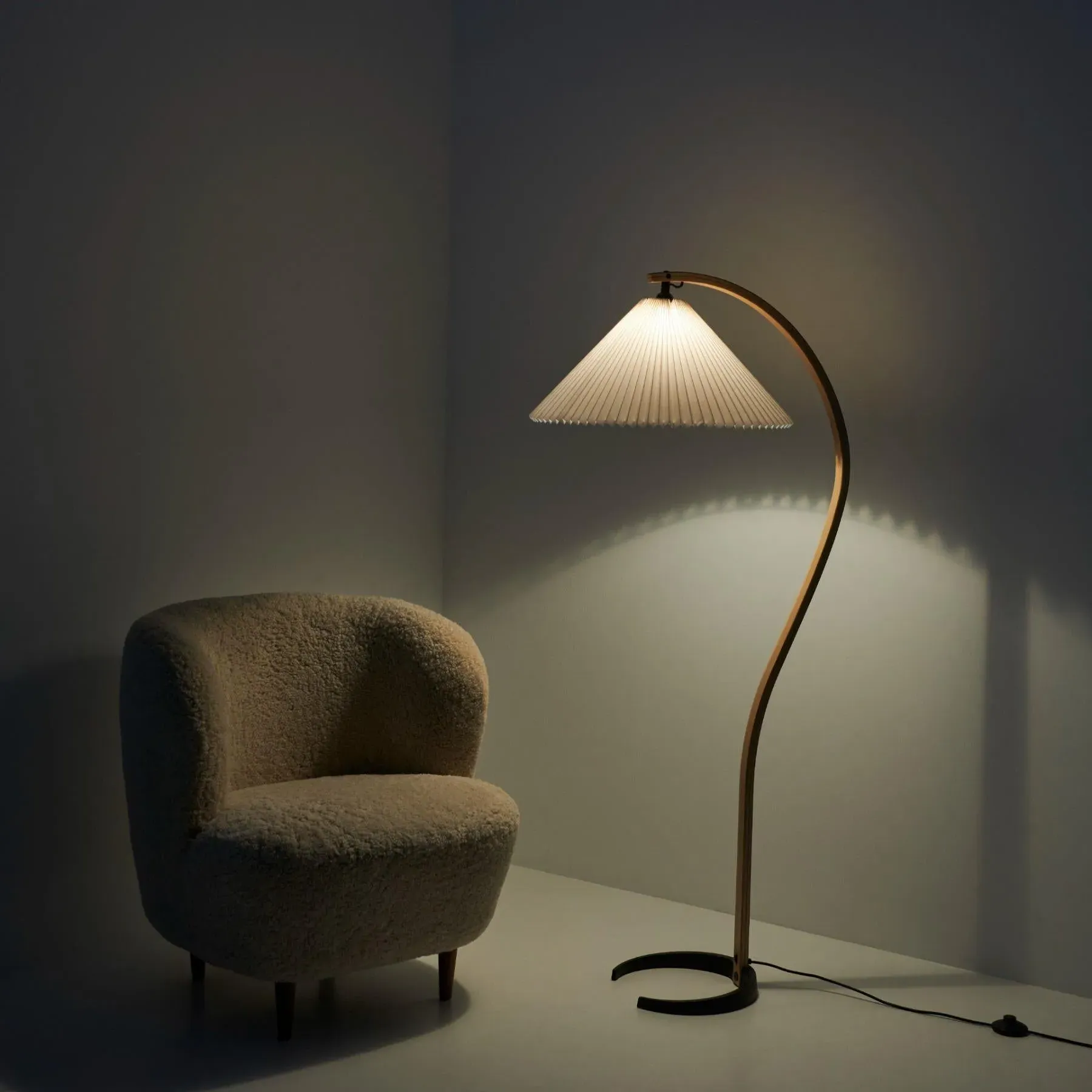 Timberline Floor Lamp - Linen, Steel