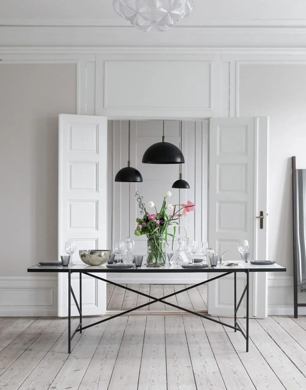 Large Studio Pendant Light - Black