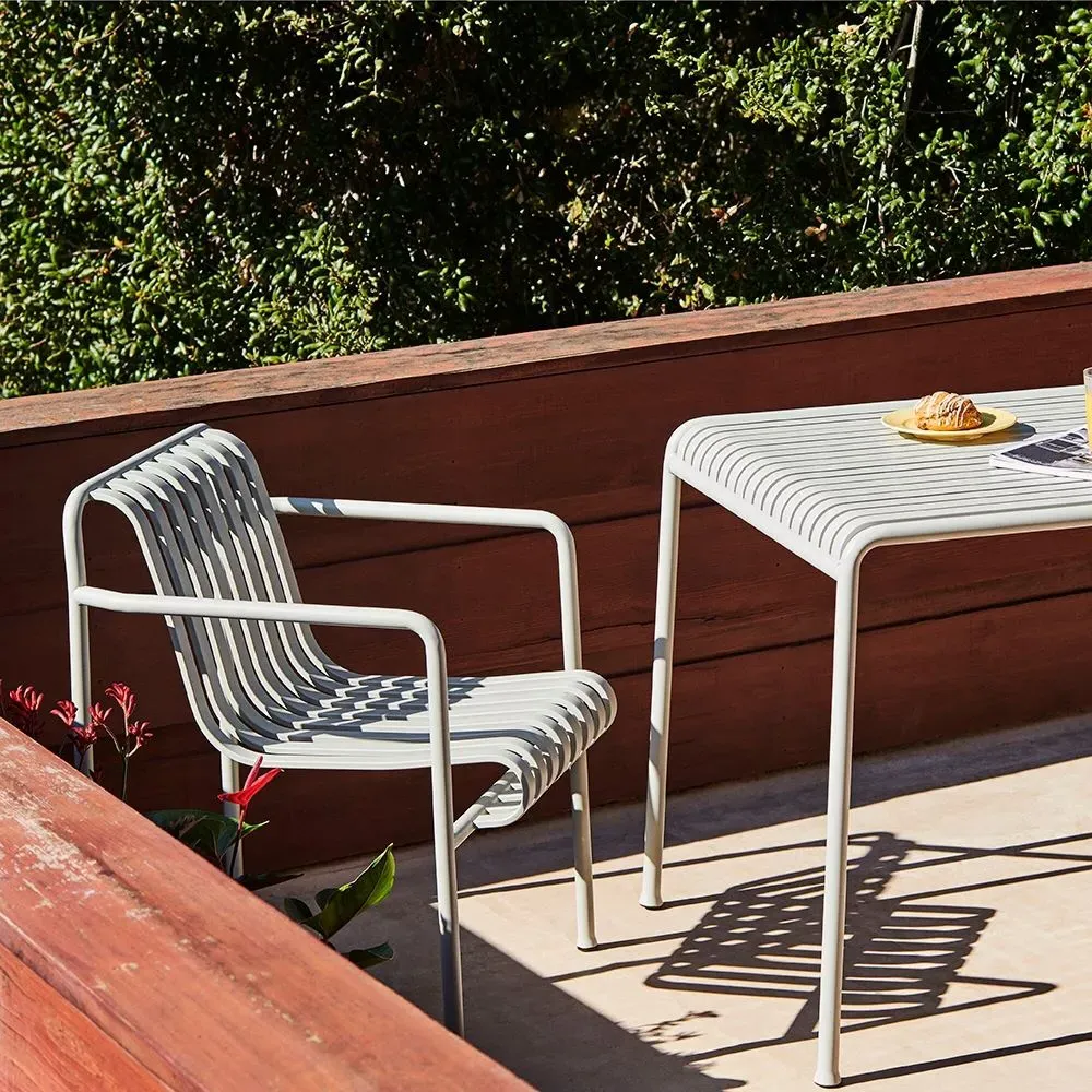 High Lounge Chair with Slats - Red, Steel