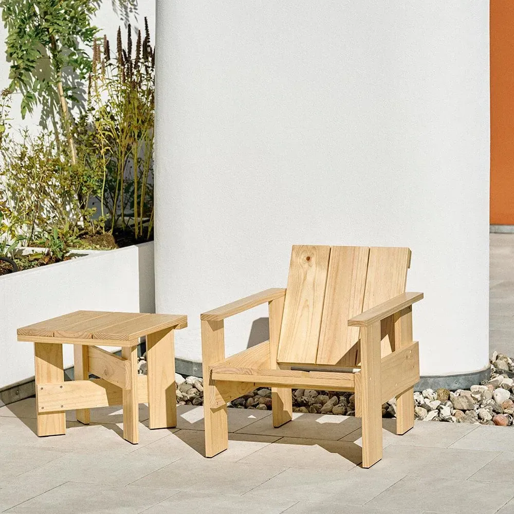 Lounge Chair with Armrests - Pine Wood