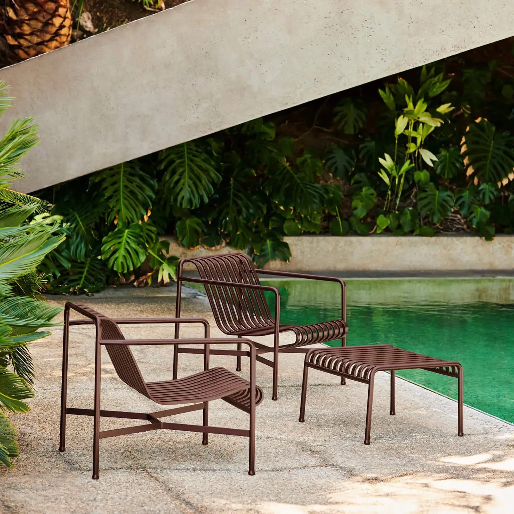 Lounge Set with Ottoman - Iron Red