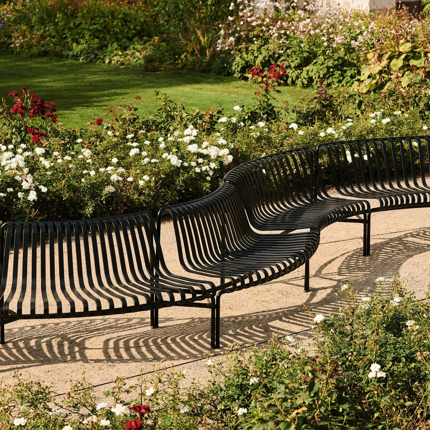 Palissade Park Dining Bench In Out - Iron Red