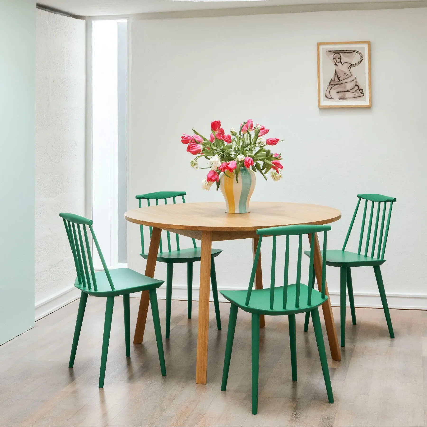 Spindle Back Dining Chair - Black, Lacquered Beech