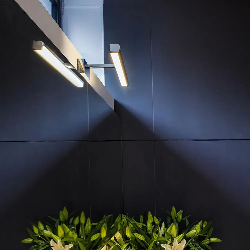 620mm Wall Light IP44 - Chrome, Metal