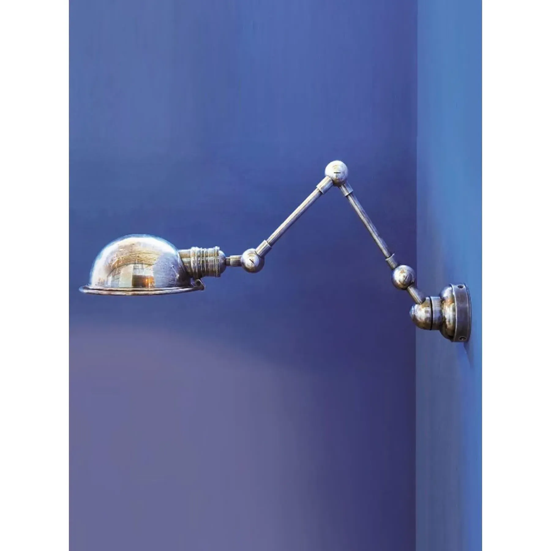 Industrial Wall Lamp with Adjustable Arm - Steel