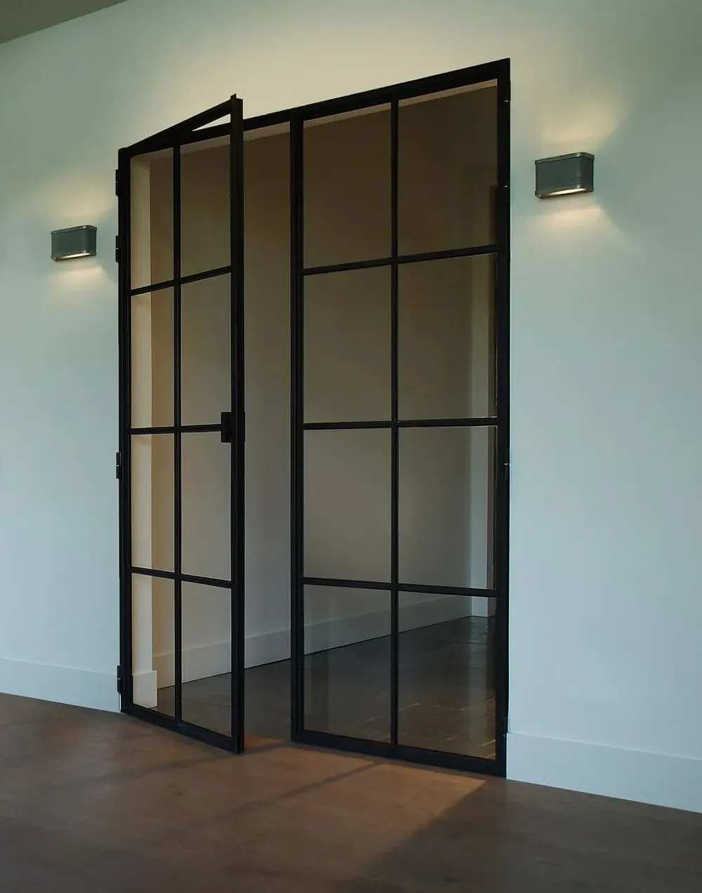 Large Wall Light Industrial Style - Black