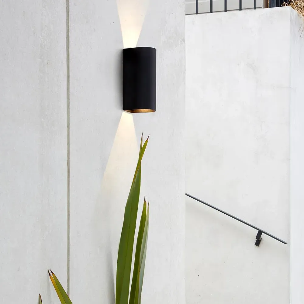 Large Wall Light with LED - Black, Aluminium
