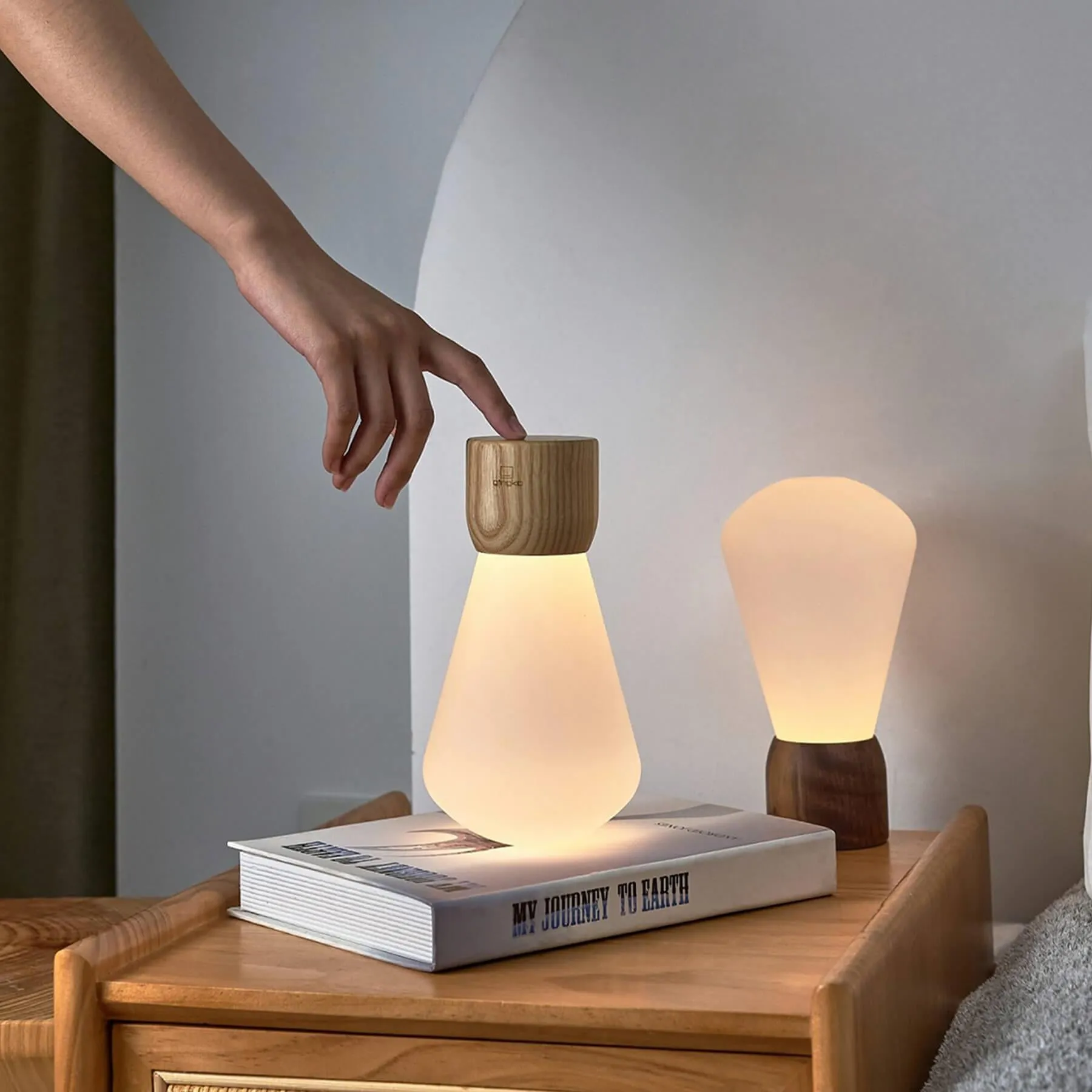 Mini Pentagon Desk Lamp with RGB - White Ash