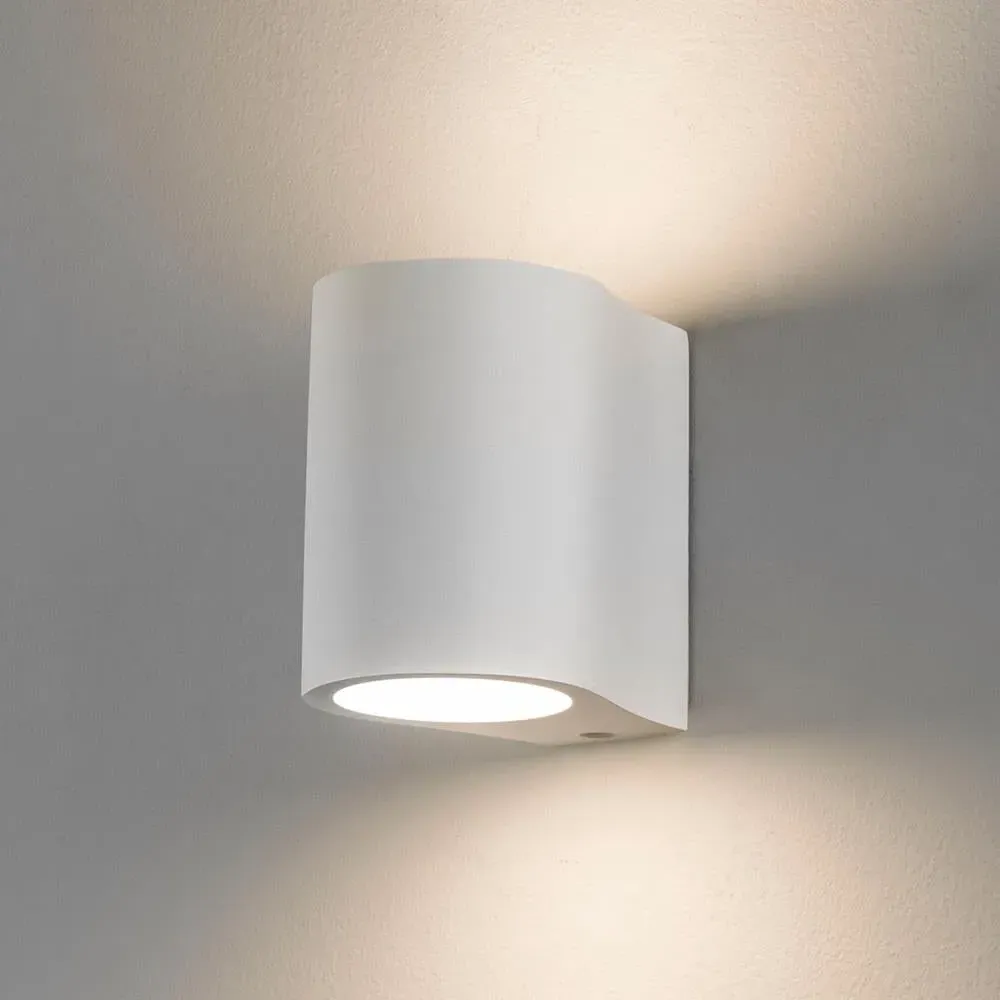 Pero Up Down Wall Light - White, Plaster image