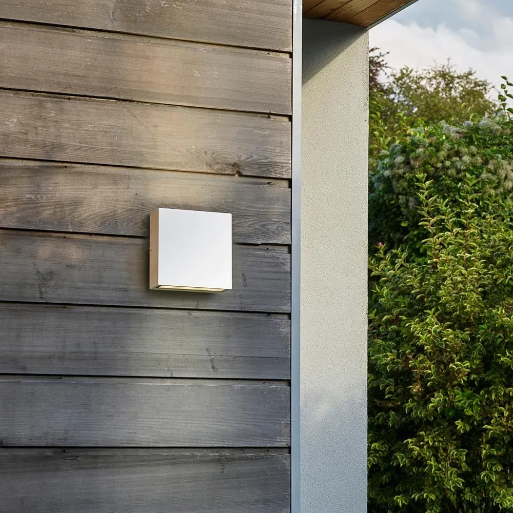 Single Wall Light with Box Design - White