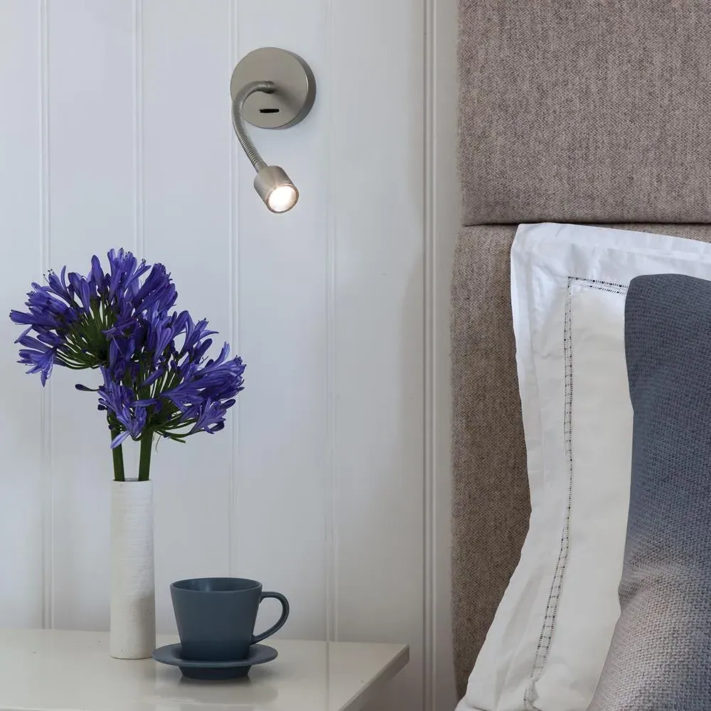 Switched Wall Light with LED - Bronze