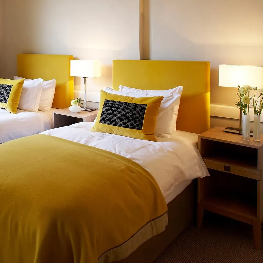 Table Lamp with Cable Switch - White, Bronze