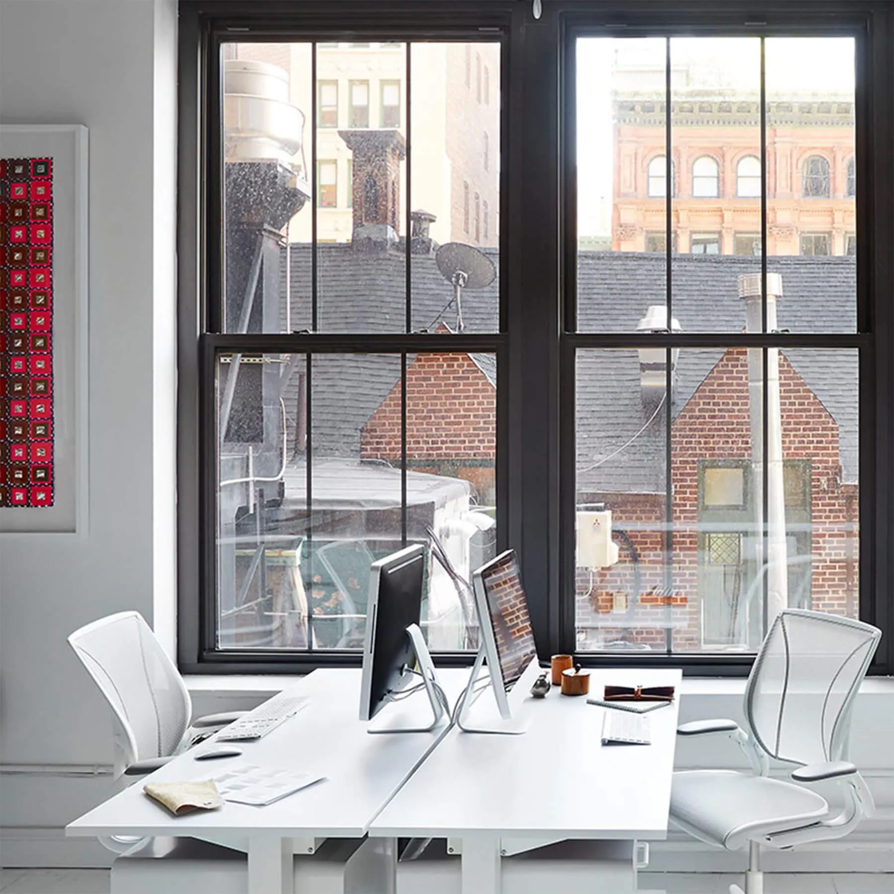 Task Chair with Mesh Back - White, Black Mesh