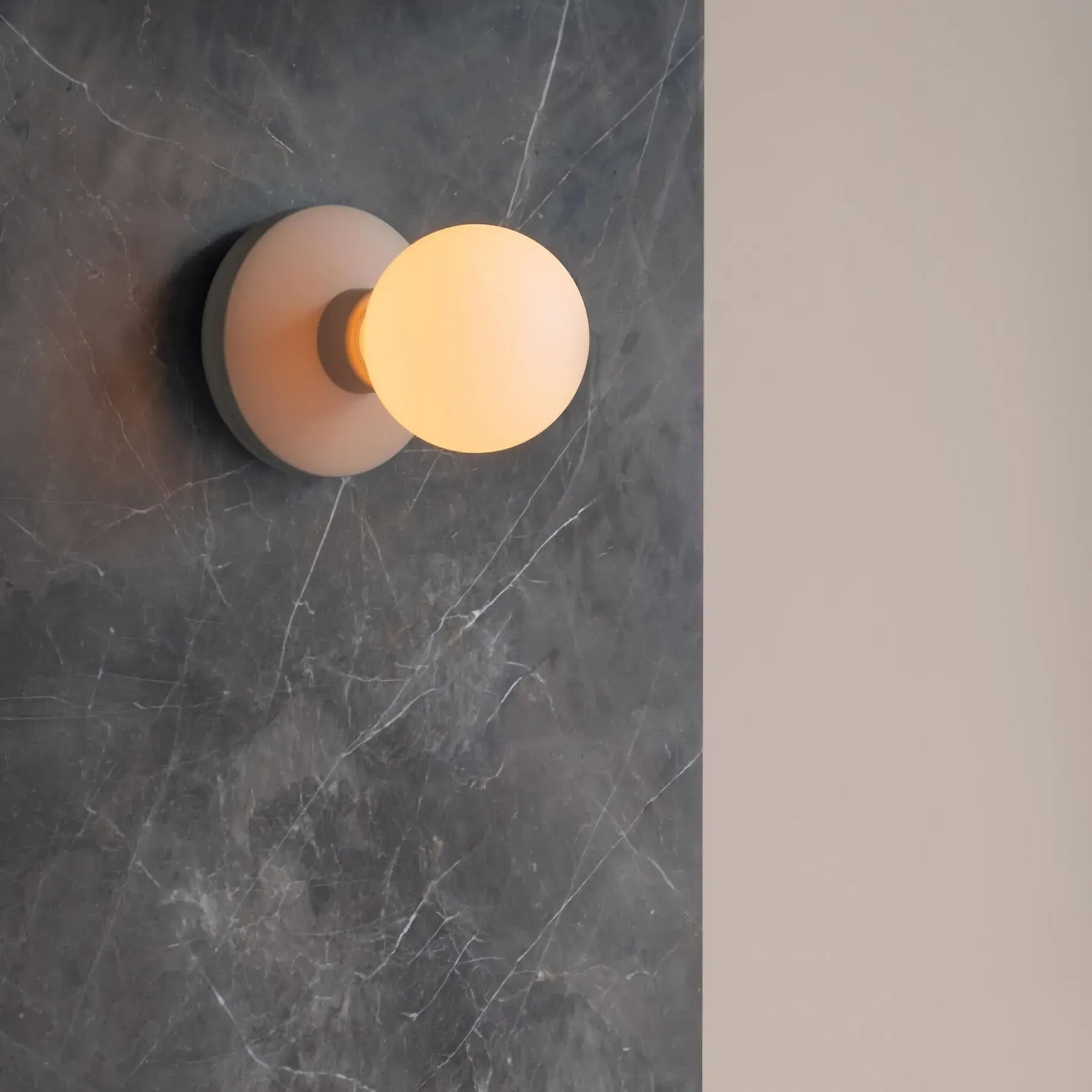 Wall Light with Battery - Black, Smoked Glass