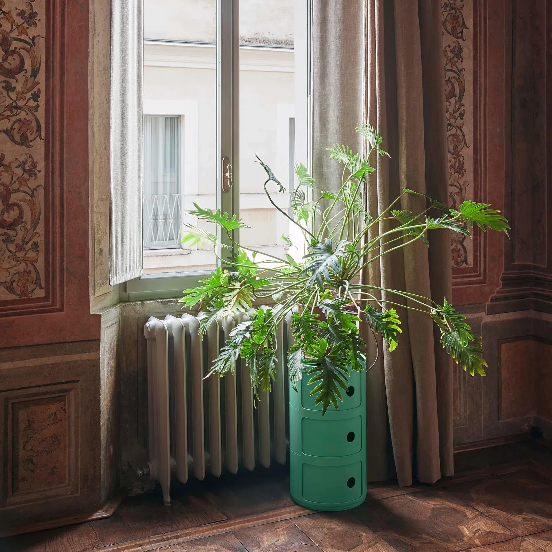 Round Storage Cabinet with Doors - Pink, Biopolymer