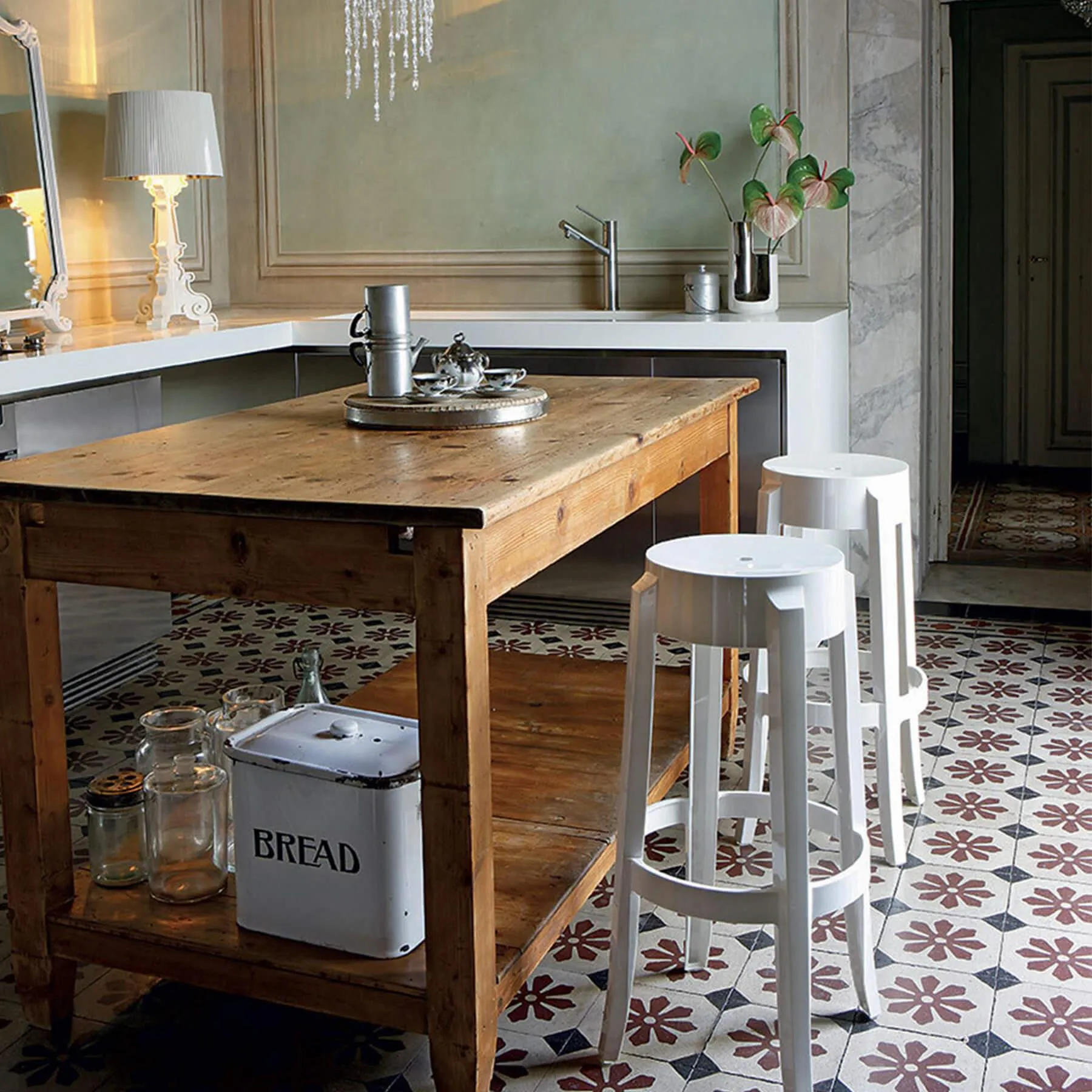 Standard Ghost Stool - Crystal, Polycarbonate